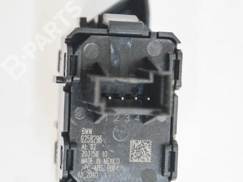 Switch BMW X5 (F15, F85) xDrive 35 i | BP6738893I30 