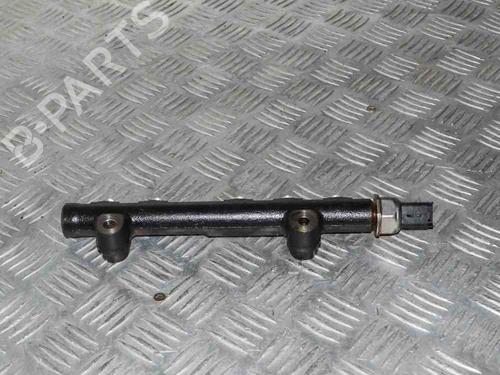 Used Injection rail VOLVO C30 (533) D2 (115 hp) 6720432
