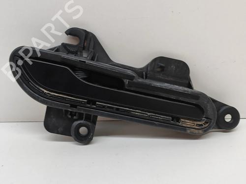 front-right-exterior-door-handle-tesla-model-y-5yjy-2019-31296996 main image