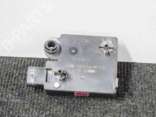 Modulo elettronico TESLA MODEL 3 (5YJ3) EV AWD | BP28497538M83