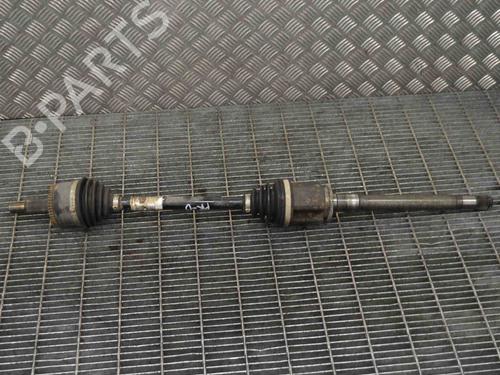 Right front driveshaft LAND ROVER DISCOVERY IV (L319) 3.0 SDV6 4x4 | BP6749131M39