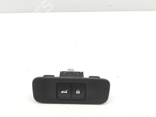 Used Switch Switch NISSAN QASHQAI III (J12) 1.3 DIG-T (158 hp) 35717936 35717936