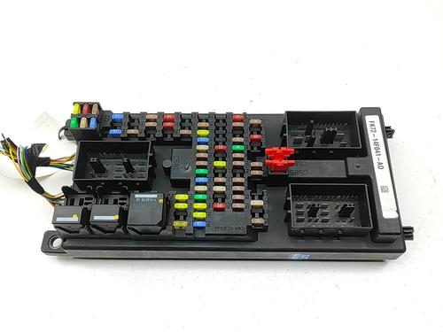 Used Fuse box LAND ROVER DISCOVERY SPORT (L550) 2.0 D 4x4 (180 hp) 30596180