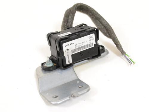 Used Electronic sensor VOLVO V70 II (285) 2.4 (140 hp) 9898468