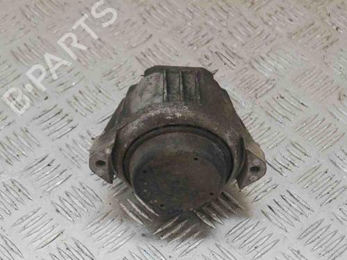 Used Engine mount BMW 3 (E90) 330 i (258 hp) 6731282