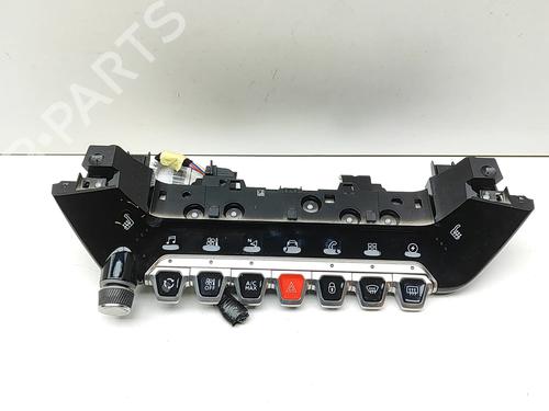 Used Switch PEUGEOT 2008 II (UD_, US_, UY_, UJ_, UR_, UC_) e-2008 (UKZKXZ) (136 hp) 30131330