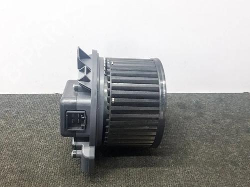 Varmeblæser TESLA MODEL 3 (5YJ3) EV AWD (351 hp) 27748624