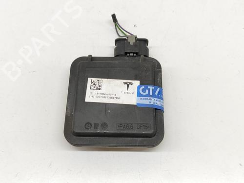 Used Electronic module TESLA MODEL X (5YJX) P100D AWD (772 hp) 25218137