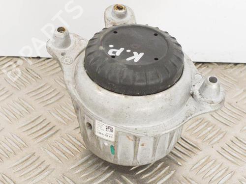 Used Engine mount MERCEDES-BENZ C-CLASS (W205) C 220 BlueTEC / d (205.003) (163 hp) 6750055