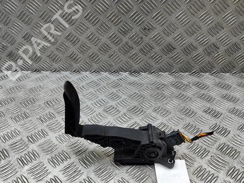pedal-mercedes-benz-sprinter-3-t-van-b910-2018-34630333 main image
