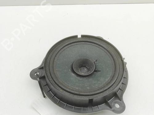 speaker-nissan-navara-np300-pickup-d23-d23t-2014-34218139 main image