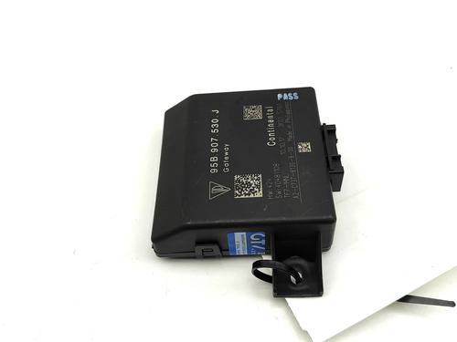 Electronic module PORSCHE MACAN (95B) 2.0 | BP33383340M83 - Image 2