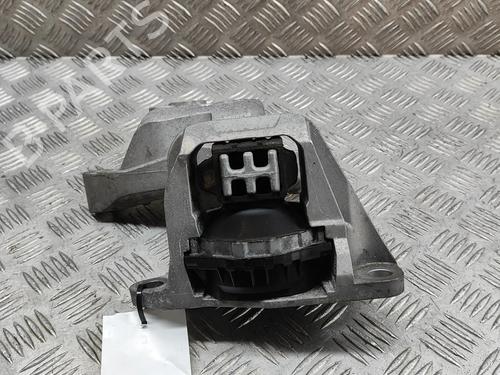 Used Engine mount NISSAN QASHQAI III (J12) 1.3 DIG-T All-wheel Drive (158 hp) 28555275