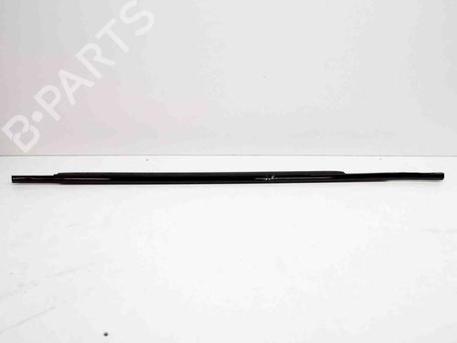 Used Door moulding trim LAND ROVER RANGE ROVER VELAR (L560) 2.0 D180 TD4 4x4 (180 hp) 14632919