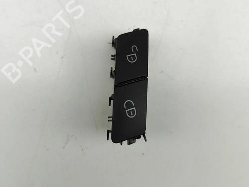 switch-mercedes-benz-e-class-convertible-a207-2010-2011-2012-2013-2014-2015-2016-28688152 main image