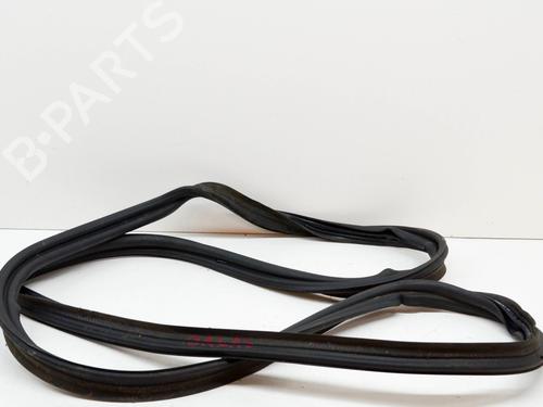 Used Rubber door seal MERCEDES-BENZ C-CLASS (W205) C 200 BlueTEC / d (205.037) (136 hp) 14630567