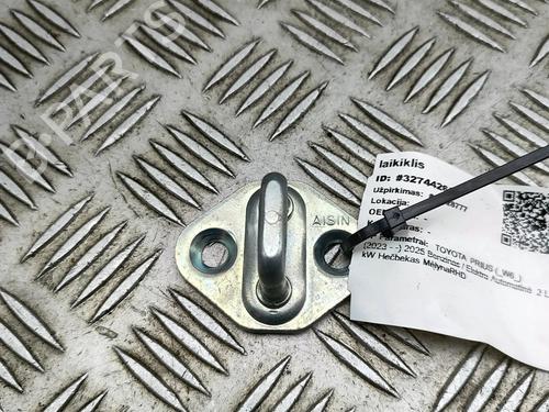 sttte-toyota-prius-_w6_-2023-29975199 main image