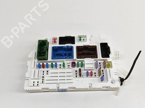 Used Electronic module Electronic module PEUGEOT 3008 III (KA_, KB_, KC_) e-210 (KCZKZX) (213 hp) 28559131 28559131