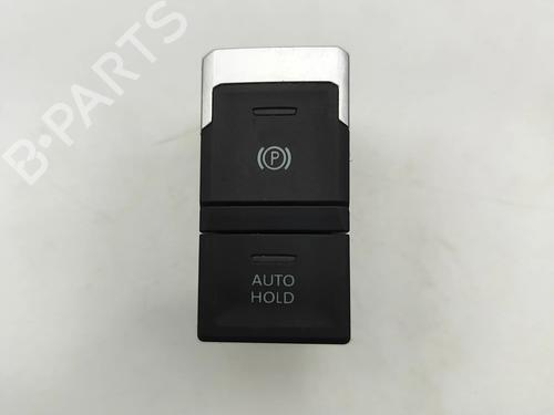 Used Switch VW T-ROC (A11, D11) 1.5 TSI (150 hp) 32680220