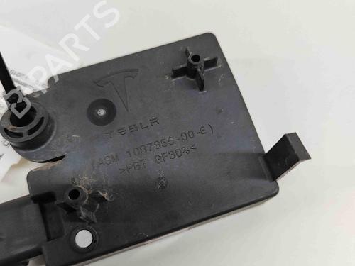 Electronic module TESLA MODEL 3 (5YJ3) EV AWD | BP28430615M83