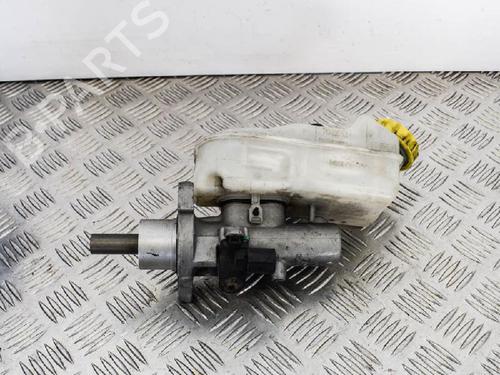 Used Brake master cylinder VW TRANSPORTER T5 Van (7HA, 7HH, 7EA, 7EH) 2.0 TDI (102 hp) 14660756