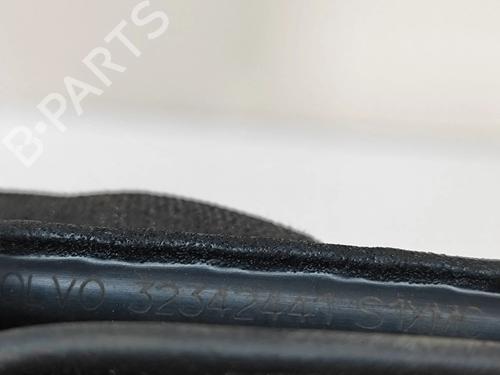 Gummiliste VOLVO XC40 (536) B3 Mild-Hybrid | BP28557581C142 