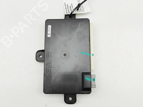 Módulo eletrónico TESLA MODEL X (5YJX) 90D AWD | BP31297416M83
