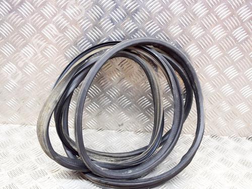 Used Rubber door seal MITSUBISHI GTO Coupe (Z1_A) 3.0 AWD (Z16A) (286 hp) 27754031