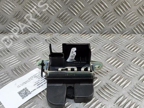 Used Tailgate lock VW POLO VI (AW1, BZ1, AE1) 2.0 GTI (200 hp) 28688211
