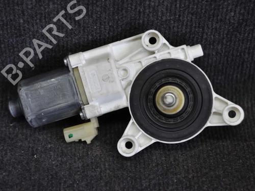 Used Right rear window motor CHRYSLER VOYAGER IV (RG, RS) 2.4 (147 hp) 6720567