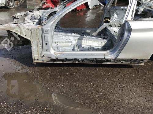 Używane Próg lewy BMW 4 Coupe (F32, F82) 420 d (190 hp) 14623249