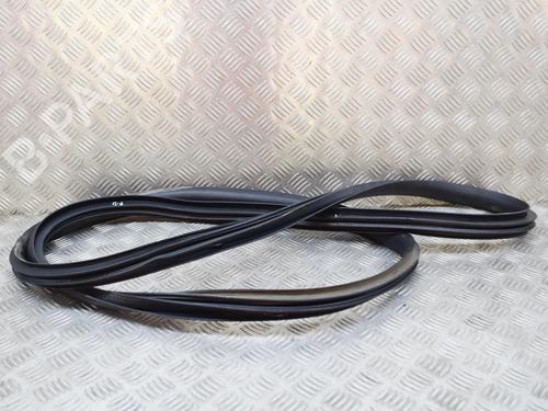 Used Rubber door seal TESLA MODEL Y (5YJY) EV Performance All-wheel Drive (462 hp) 28547748