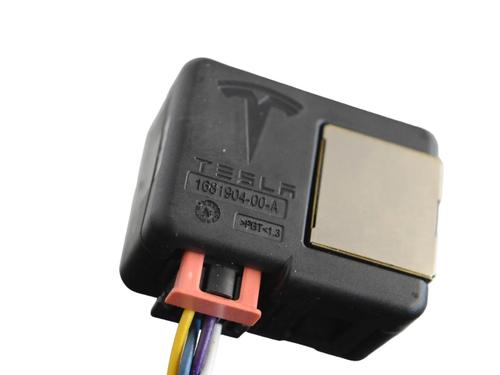 Electronic module TESLA MODEL Y (5YJY) EV Performance All-wheel Drive | BP30248213M83 