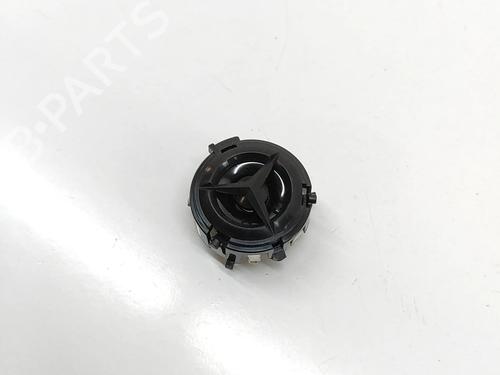 speaker-mercedes-benz-e-class-convertible-a238-2017-28388131 main image