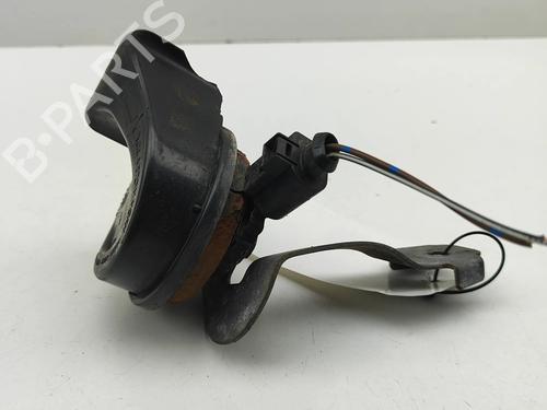 horn-vw-scirocco-iii-137-138-2008-2009-2010-2011-2012-2013-2014-2015-2016-2017-2018-32459076 main image