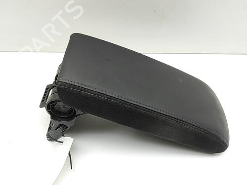 Armrest / Center console PEUGEOT 2008 II (UD_, US_, UY_, UJ_, UR_, UC_) e-2008 (UKZKXZ) | BP30131312I20 