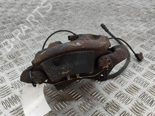 Used Right front brake caliper Right front brake caliper MERCEDES-BENZ E-CLASS Coupe (C207) E 350 BlueTEC / d (207.326) (258 hp) 33386164 33386164
