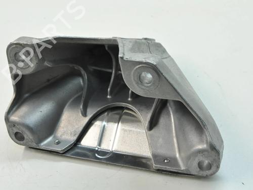 Used Engine mount BMW 5 (F10) 535 d (313 hp) 30255900