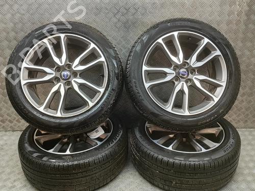 Used Wheel set Wheel set VOLVO V60 I Cross Country (157) D4 (190 hp) 33882519 33882519