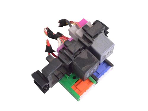 Used Fuse box AUDI Q5 (8RB) 2.0 TDI quattro (170 hp) 30235710