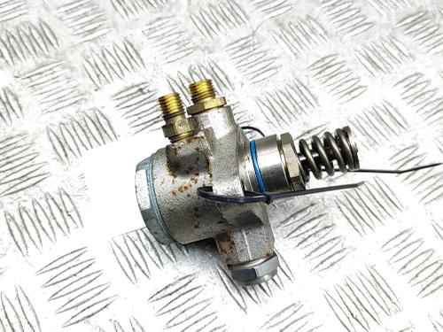 Used Fuel pump Fuel pump AUDI A4 B8 Avant (8K5) RS4 quattro (450 hp) 40460702 40460702