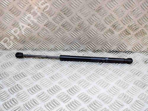 Used Hood lift support MASERATI LEVANTE SUV (M161) 3.0 Q4 (350 hp) 15376313
