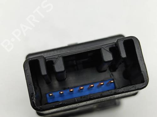 Switch TOYOTA HILUX VIII Pickup (_N1_) 2.8 TD 4WD (GUN126) | BP27798219I30 