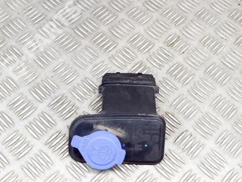 windscreen-washer-tank-bmw-5-g30-f90-530-e-plug-in-hybrid-bmw-7357287-2016-10527529 main image