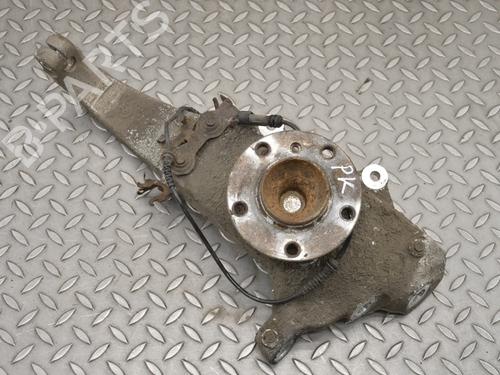 Fusee links voor BMW 5 (F10) 520 d | BP30237581M25