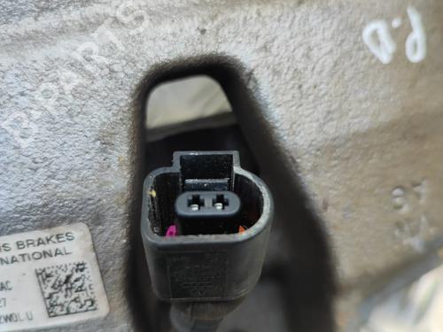 Right front brake caliper AUDI Q4 E-TRON Sportback (F4N) 45 | BP28438553M104