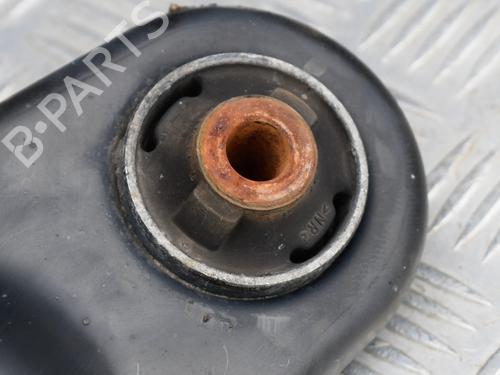 Used Right front suspension arm CITROËN C3 Picasso (SH_) 1.6 HDI 90 (92 hp) 6730675