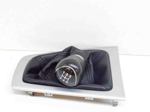 Used Shift knob FORD FOCUS III 1.0 EcoBoost (100 hp) 8073929