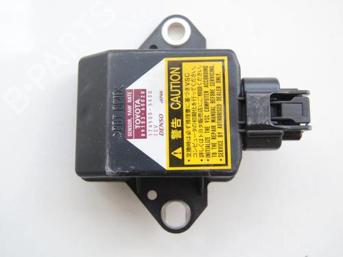 Used Electronic module LEXUS IS II (_E2_) 220d (ALE20) (177 hp) 9863315