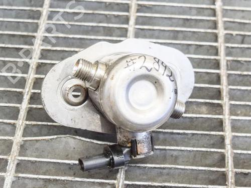 Used Fuel pump BMW 2 Convertible (F23) 218 i (136 hp) 7017435